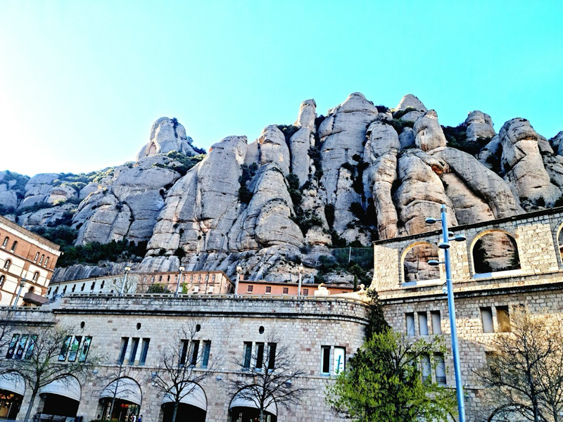 montserrat
